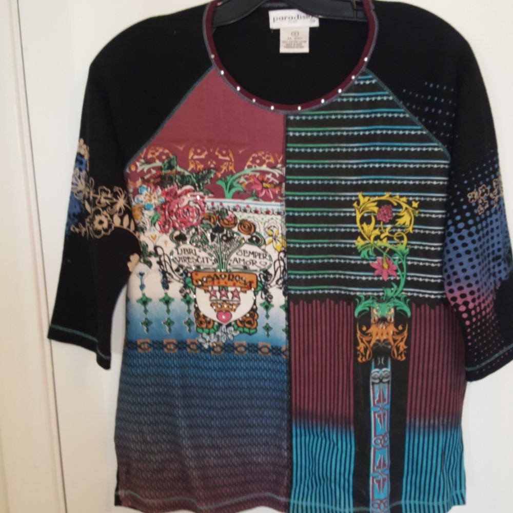 Paradiso plus size long sleeved casual top